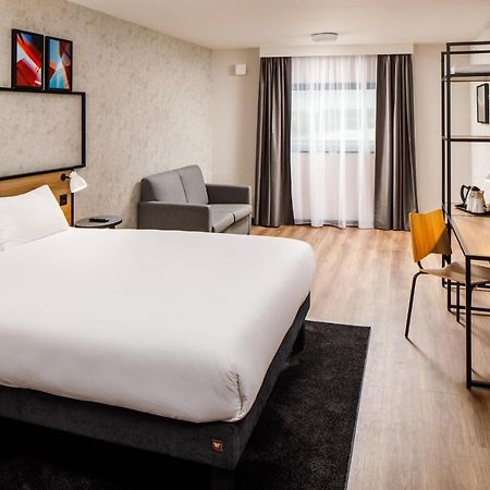 Ibis London Heathrow Terminal 5 Hotel Hillingdon Eksteriør billede